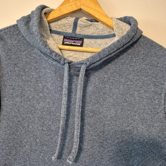 Patagonia Blue Hoodie Size Medium - Picture 3 of 13